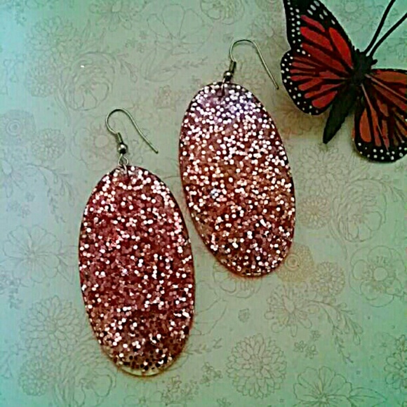 3 Funky Pairs ofFashion Earrings! - Picture 5 of 7